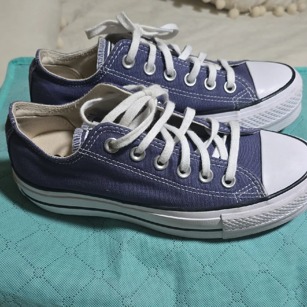 Converse Women's Blue Sneakers - Picture 3 of 9